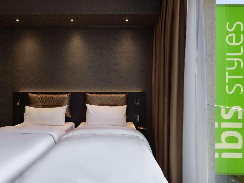 Ibis Styles Friedrichshafen Hotel Quarto foto
