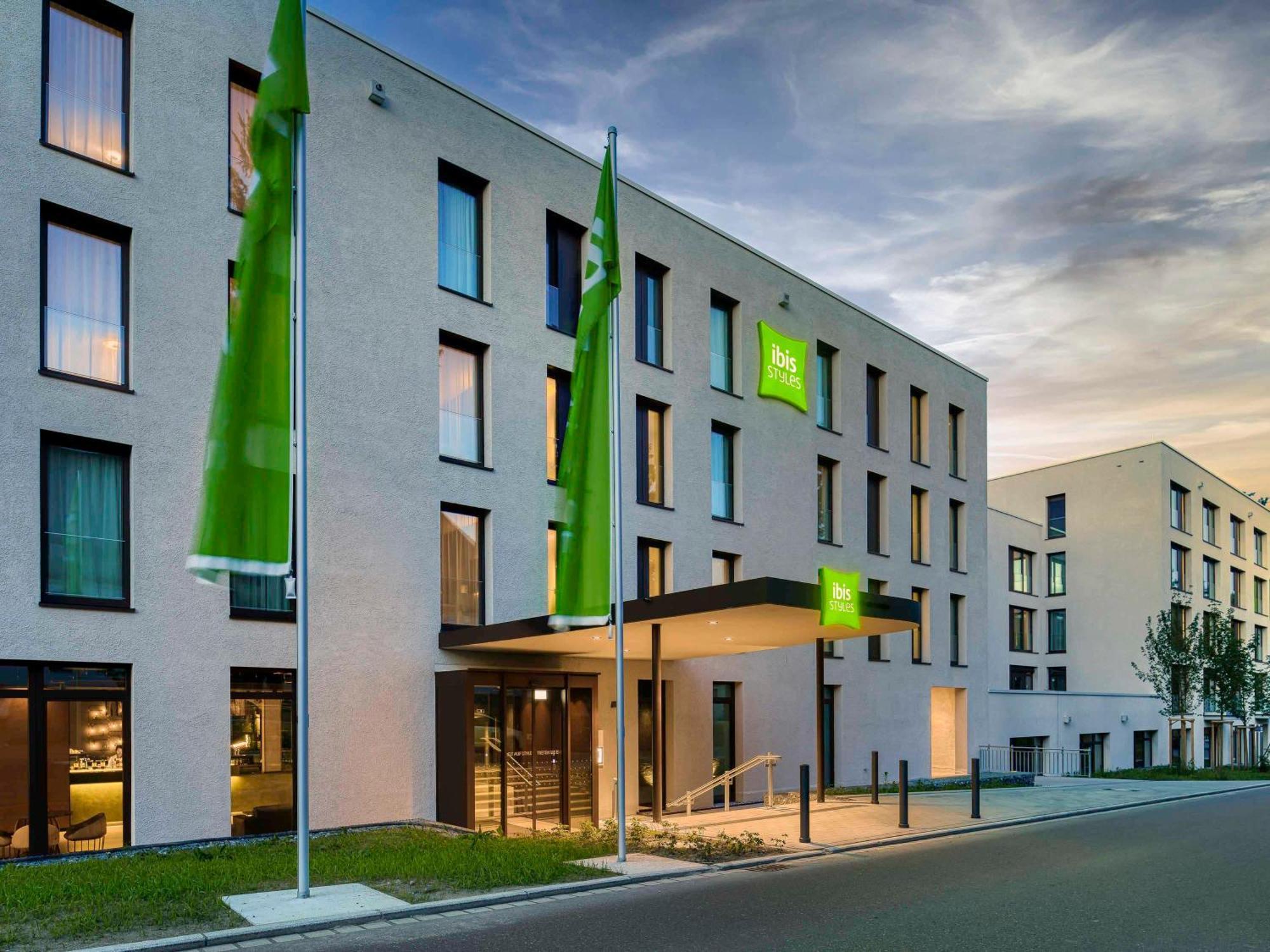 Ibis Styles Friedrichshafen Hotel Exterior foto